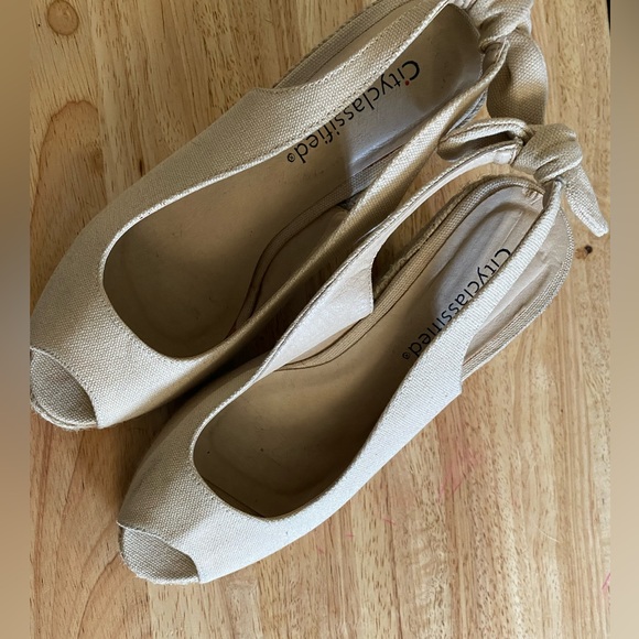 Wedges - Picture 4 of 4